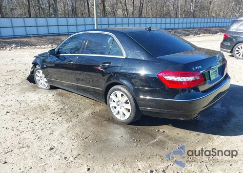 2012 Mercedes-Benz E 350 4Matic z USA, uszkodzony, nr VIN WDDHF8JB5CA622890